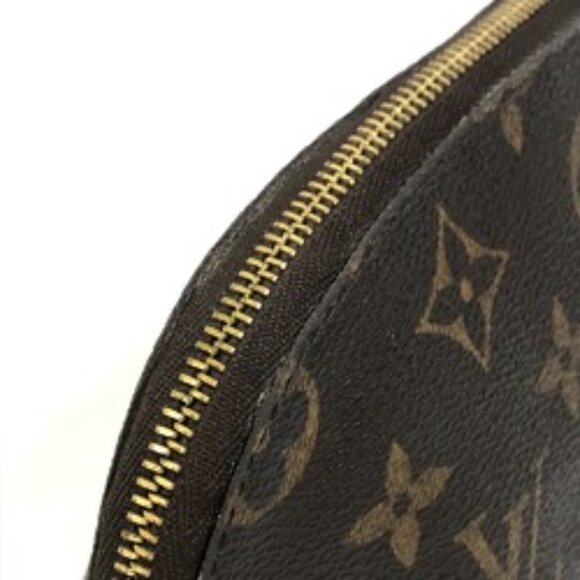 Louis Vuitton Monogram Canvas Cosmetic Pouch - Picture 6 of 16